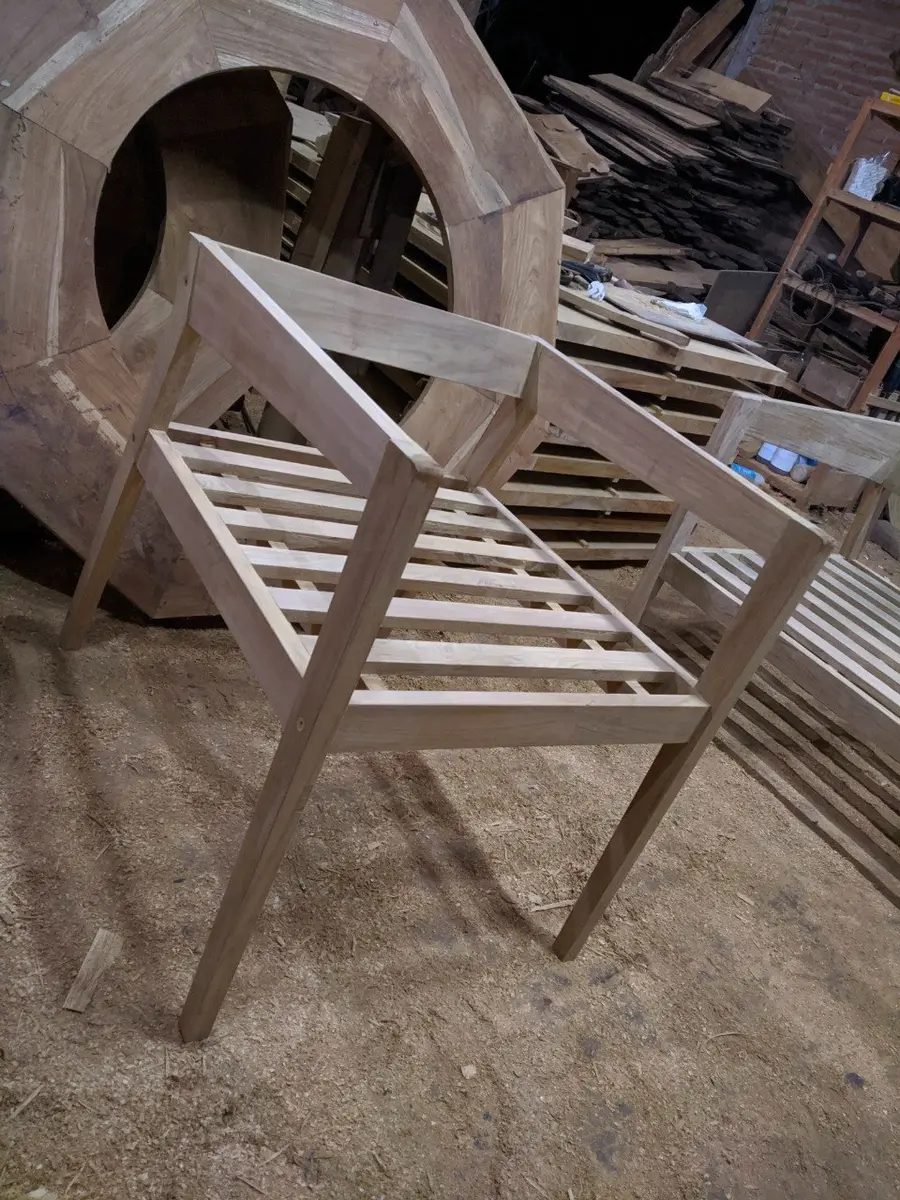 Furniture untuk Kafe dan Restoran: Panduan Pesan Borongan